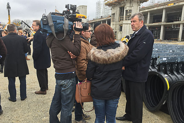 Predsjednik Uprave Viadukta Joško Mikulić odgovara na pitanja novinara